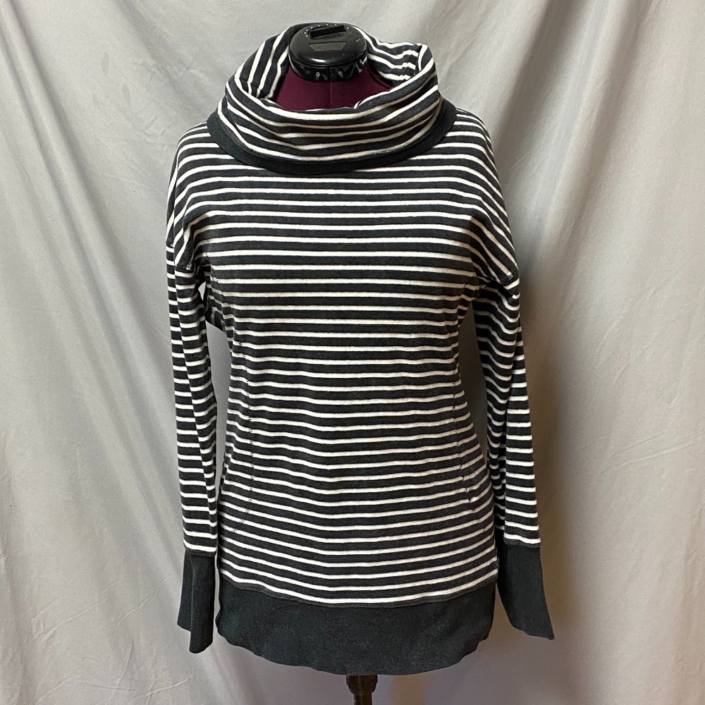 Marc New York Andrew Marc top